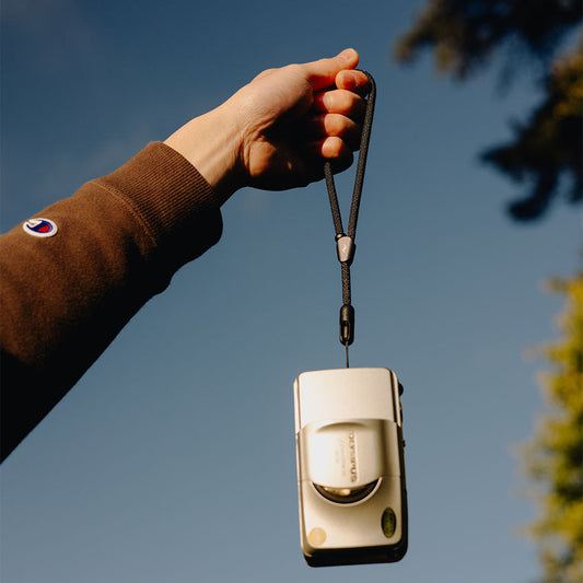 Mobile Cuff for Smartphones and Cameras