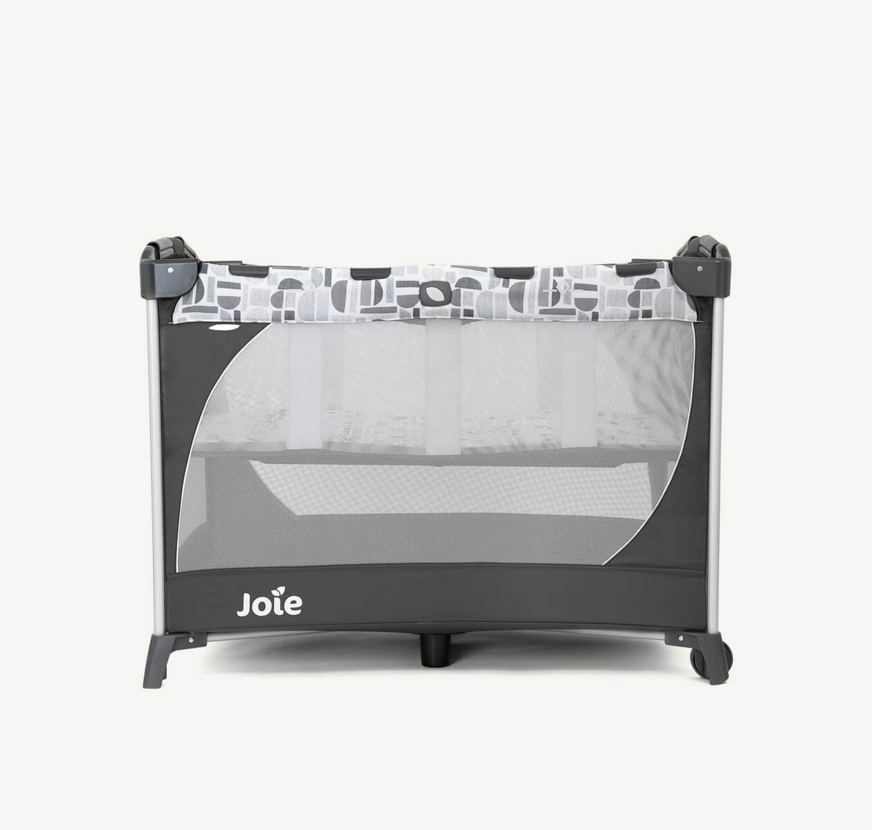 commuter™ Change Travel Cot - Logan